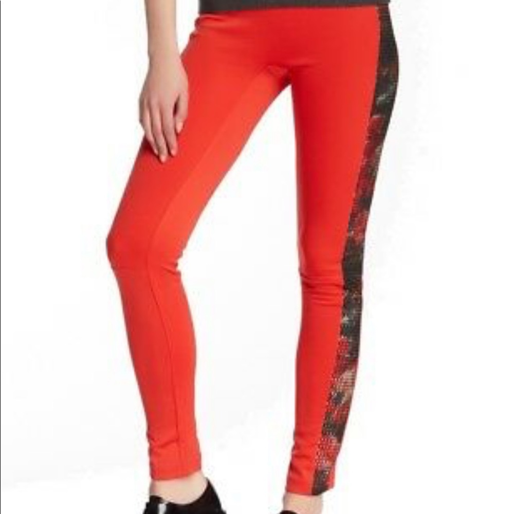 NWOT Women's Tov Skinny Casual legging pants 42.